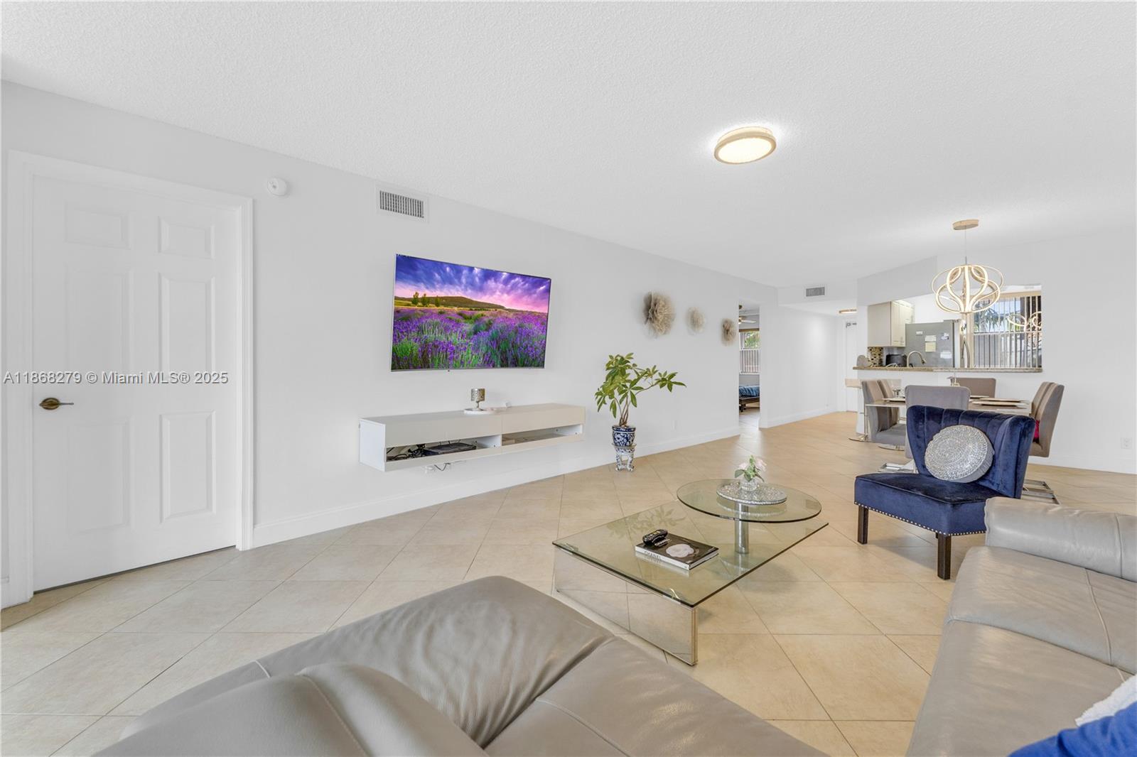 SUNRISE LAKES 211 CONDO - Residential