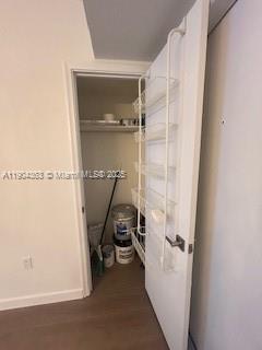 VILLAGE OF KINGS CREEK CO - Residential Lease