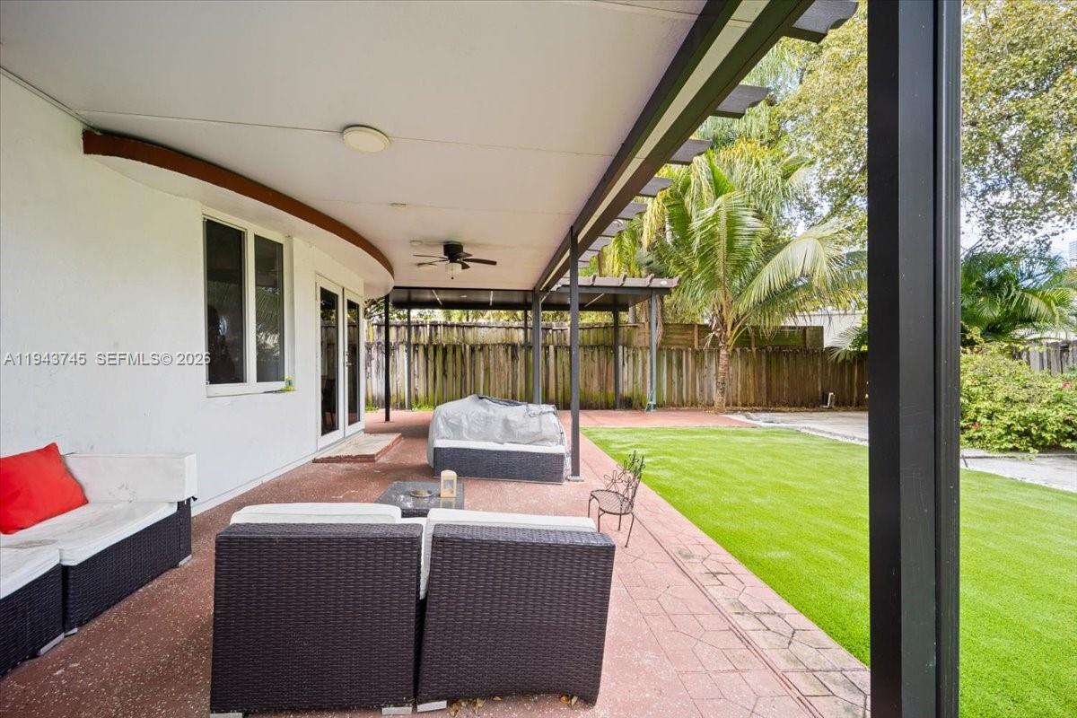 HOLLEMAN PARK - Residential