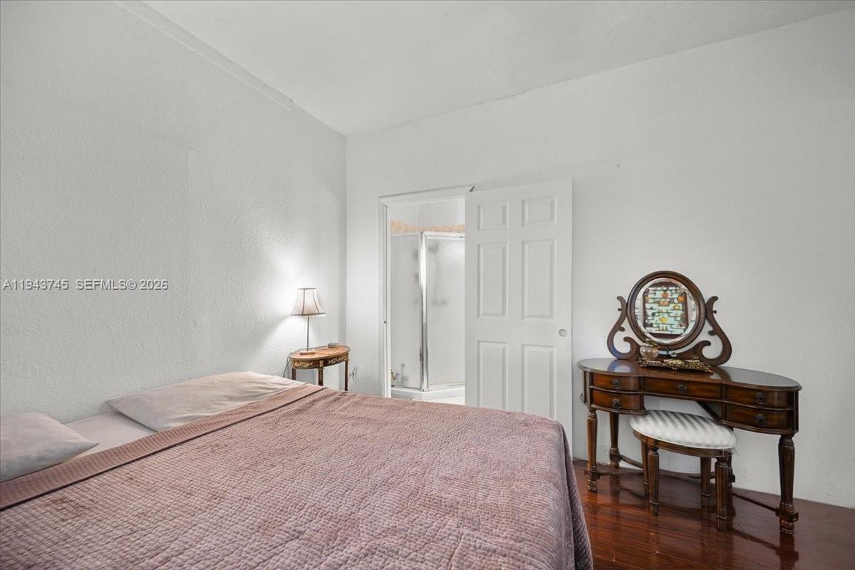 HOLLEMAN PARK - Residential