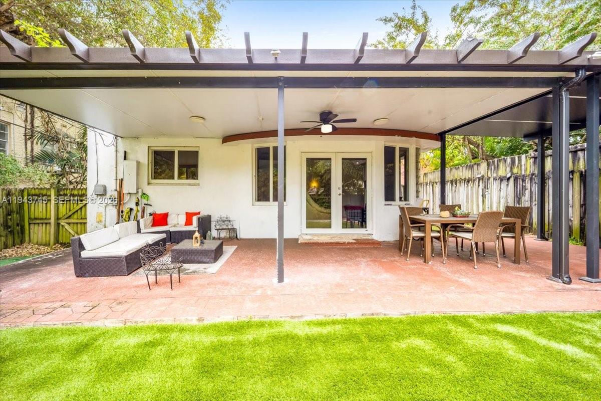 HOLLEMAN PARK - Residential