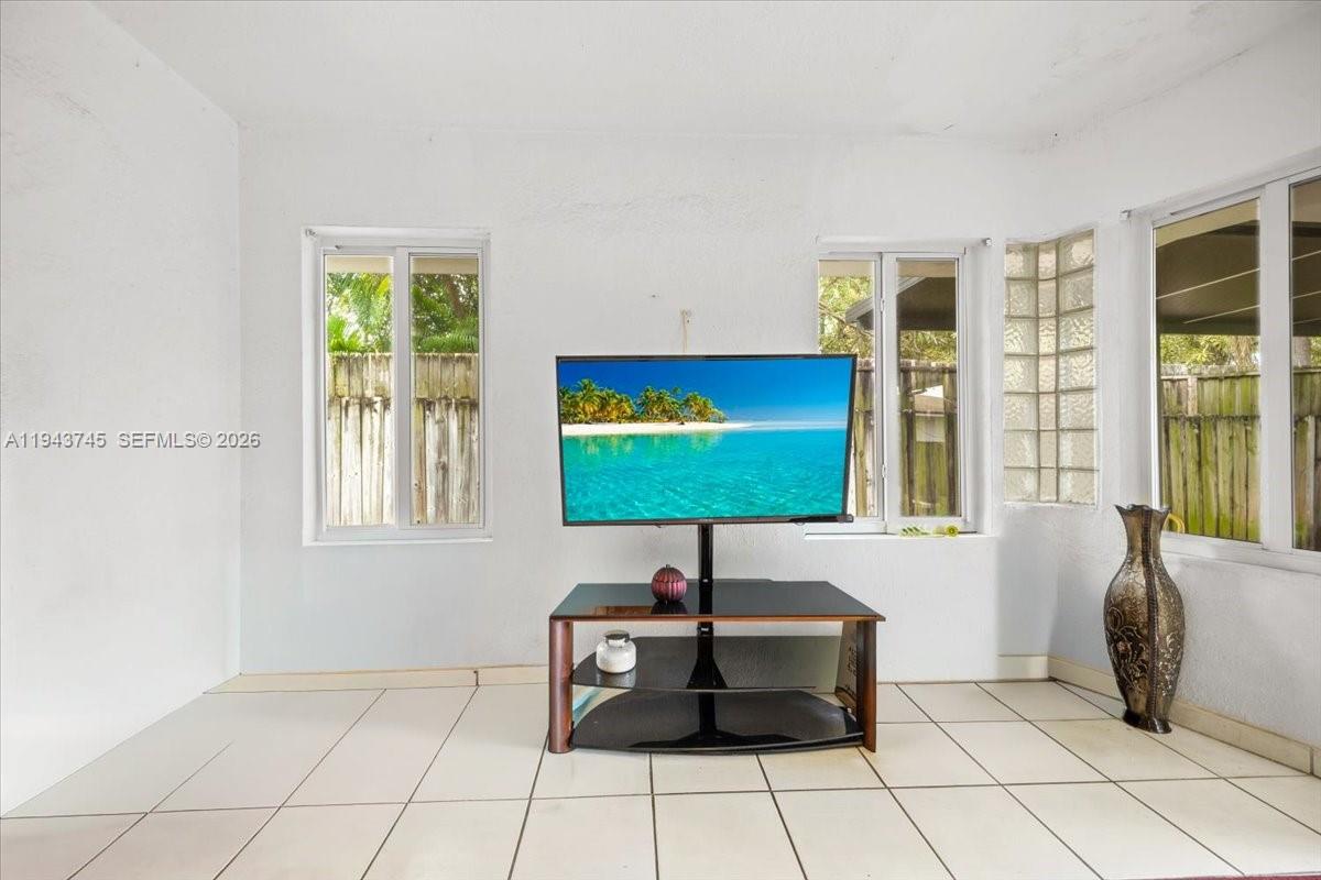 HOLLEMAN PARK - Residential