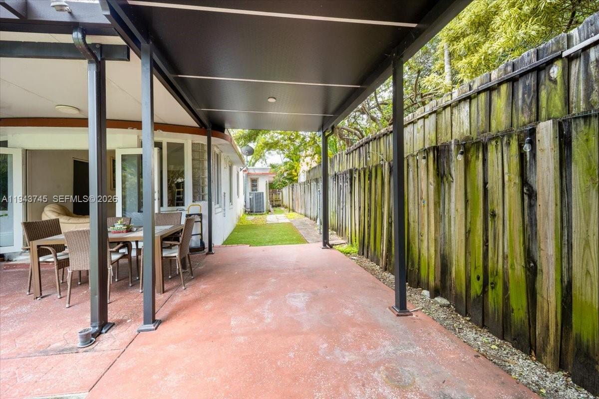 HOLLEMAN PARK - Residential