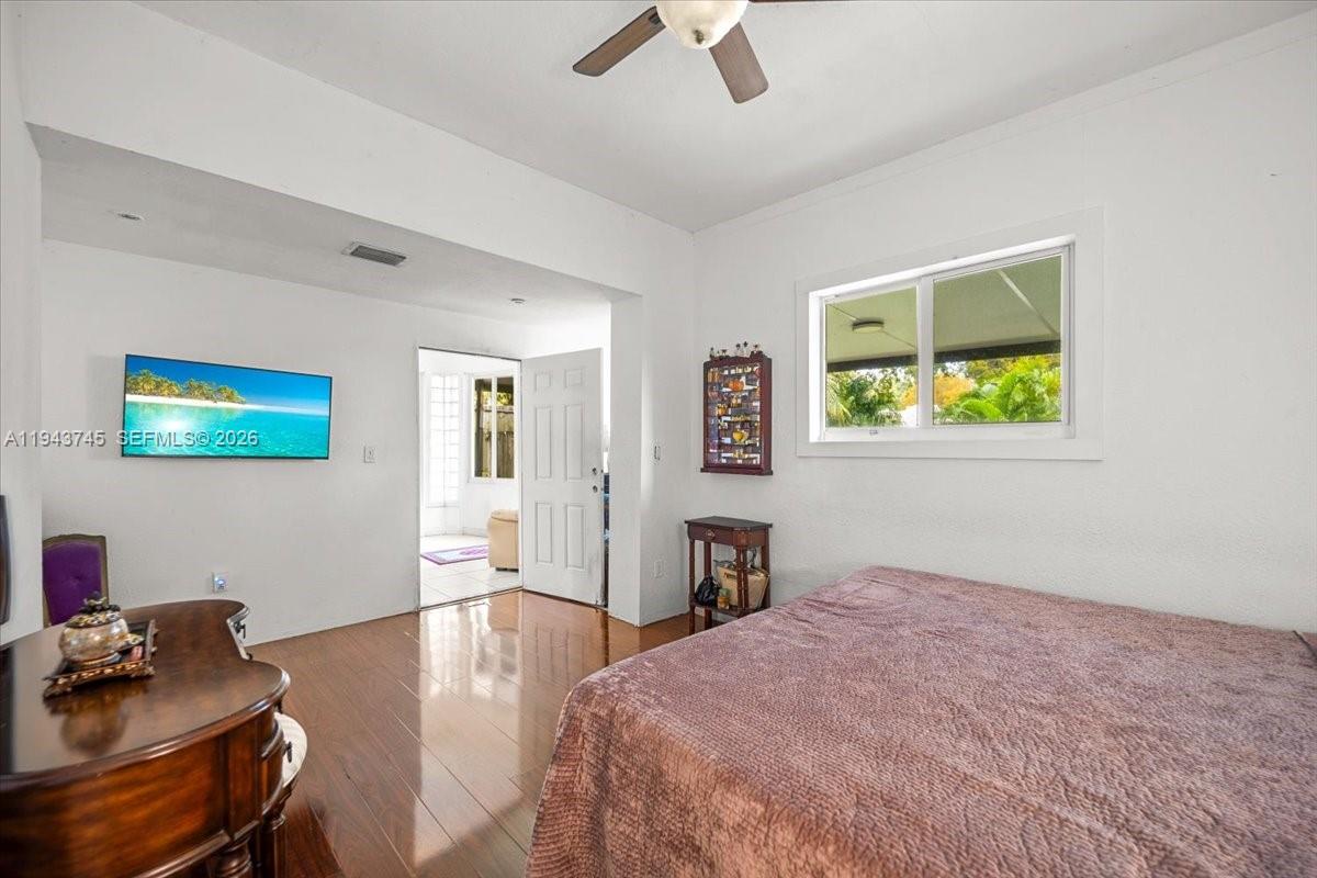 HOLLEMAN PARK - Residential