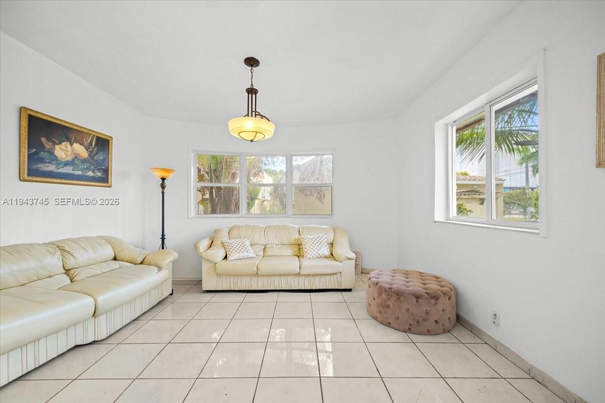 HOLLEMAN PARK - Residential