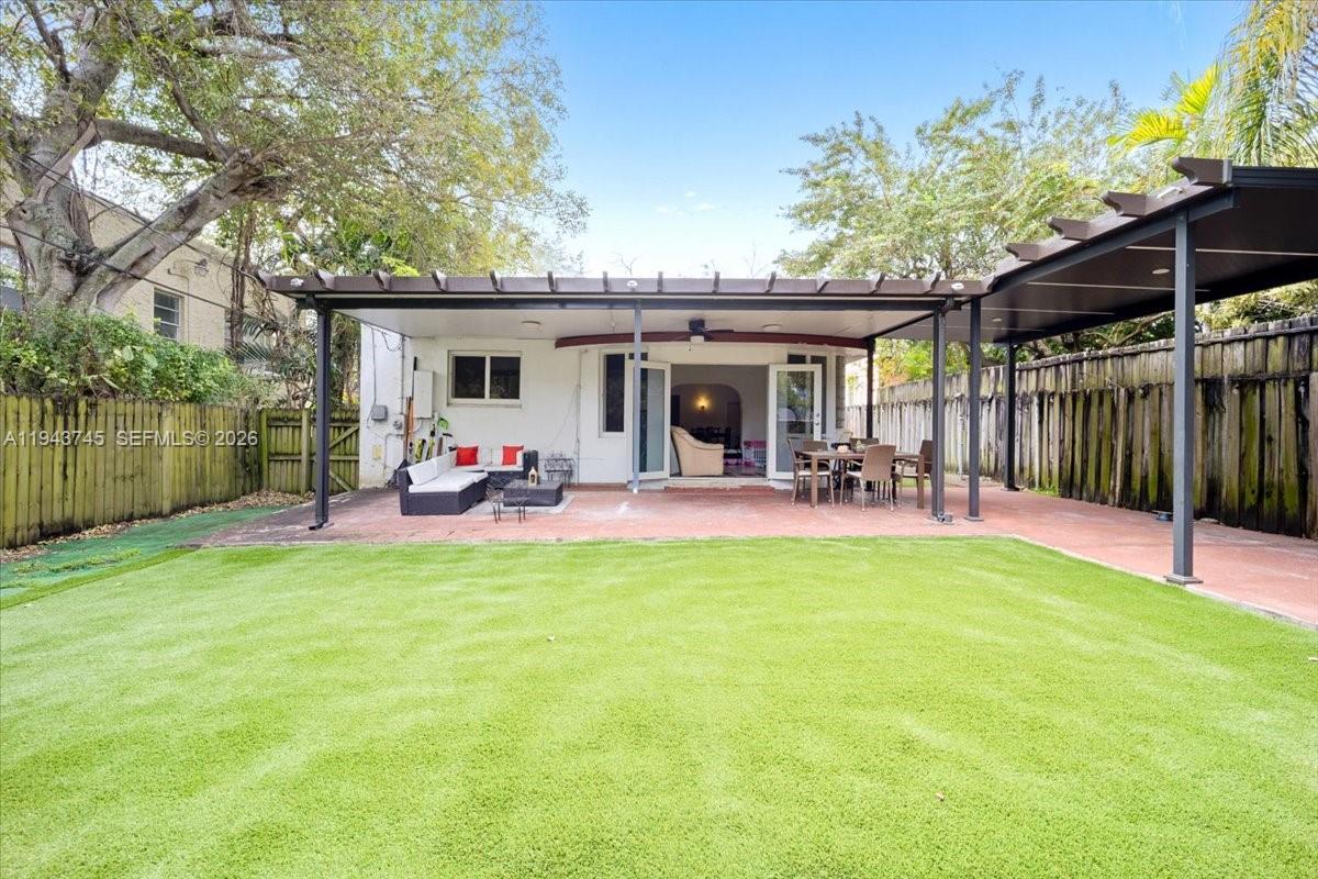 HOLLEMAN PARK - Residential