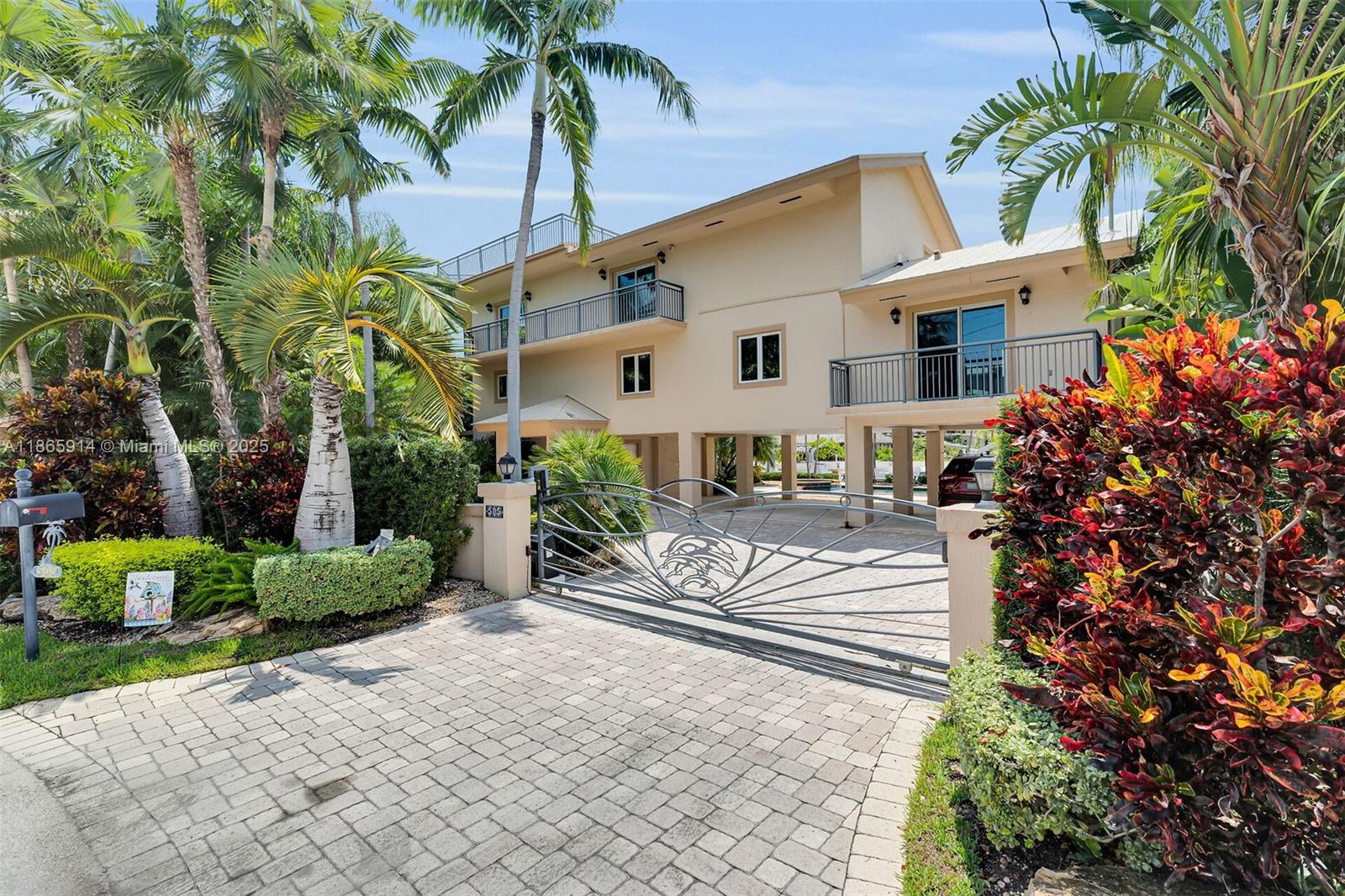 505 Caribbean Dr