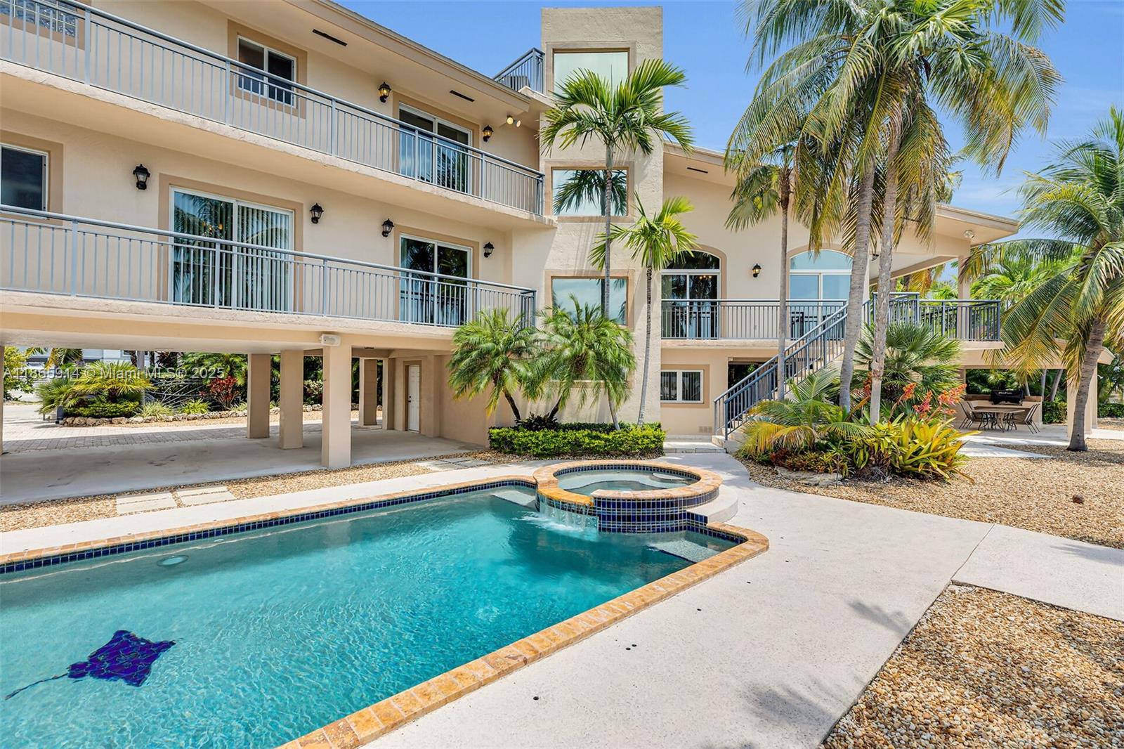 PORT LARGO 5TH ADD - Residential