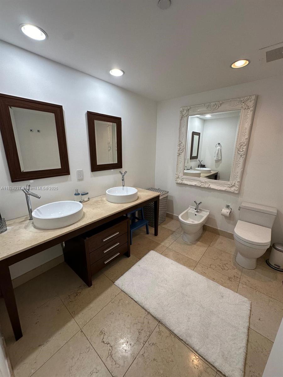 ICON BRICKELL NO TWO - Residential Lease