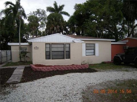 853 SW 12th St Fort Lauderdale FL 33315