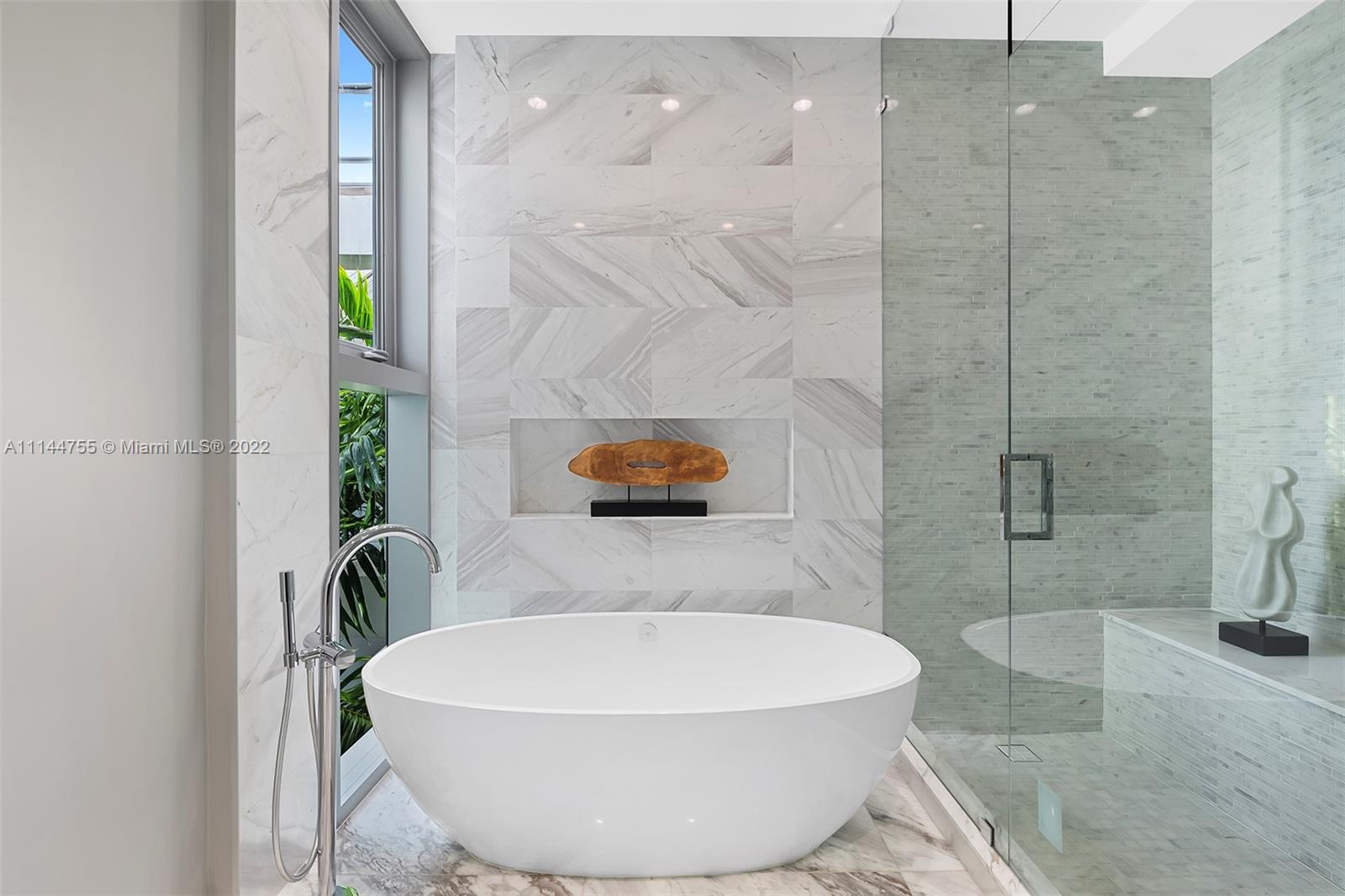 PARAMOUNT MIAMI WORLDCENTE - Residential