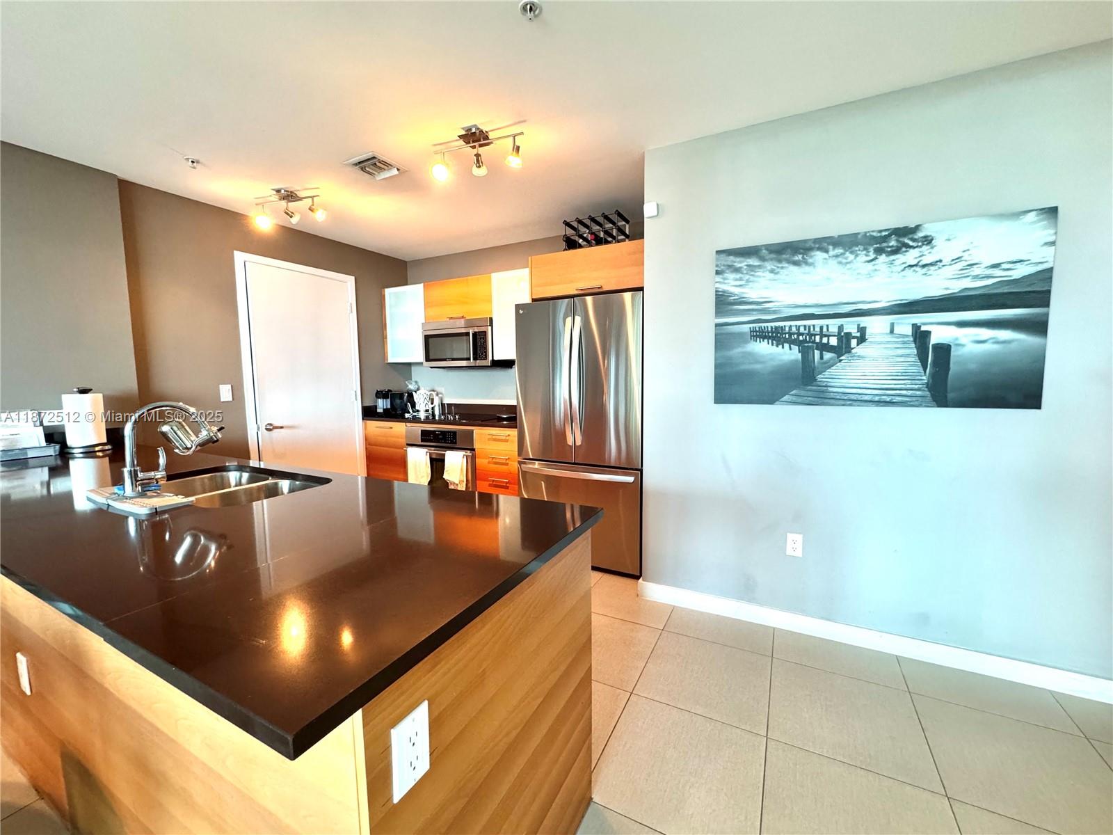 3301 NE 1st Ave H1504