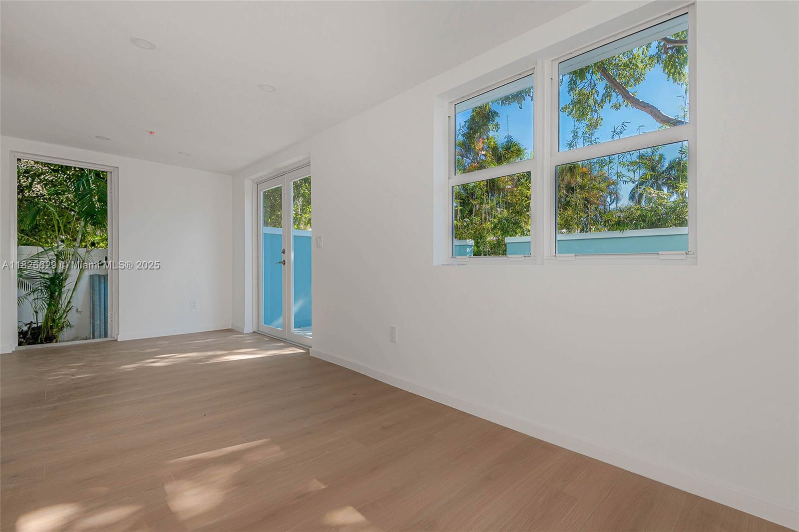 EVERGLADE LAND SALES CO - Residential