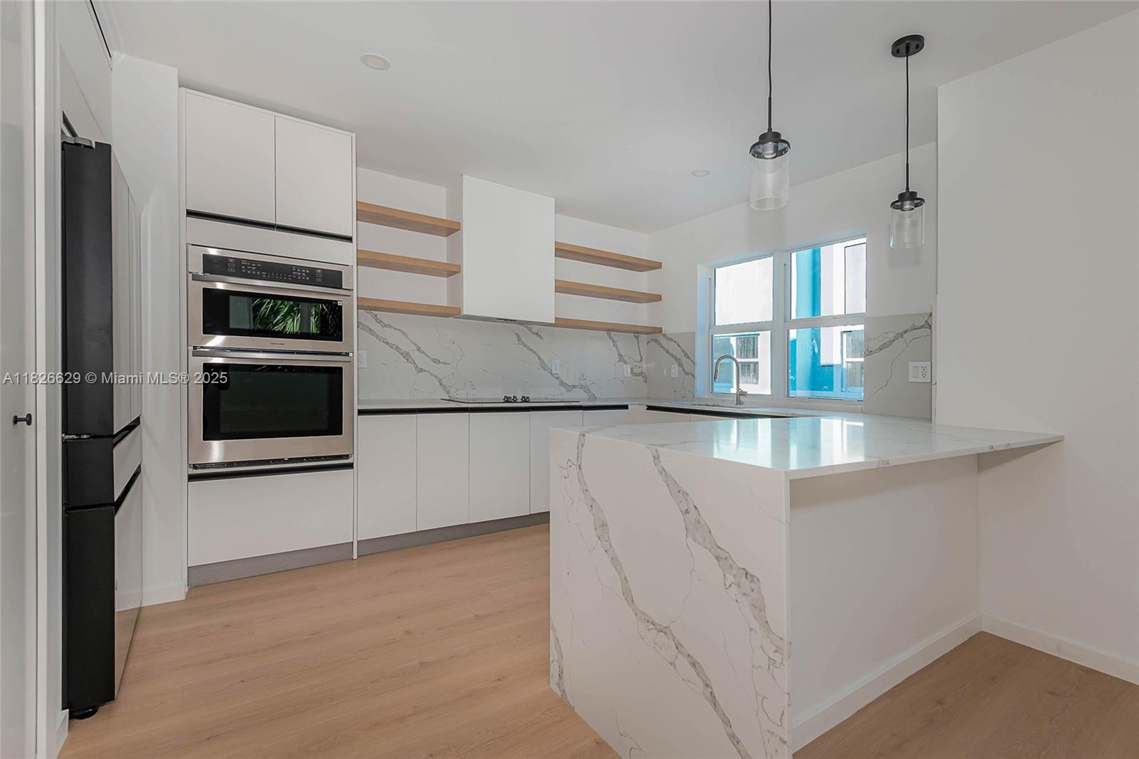 844 SE 12 ct 8, Fort Lauderdale, FL, 33316/$810,000 2 844 SE 12 ct 8