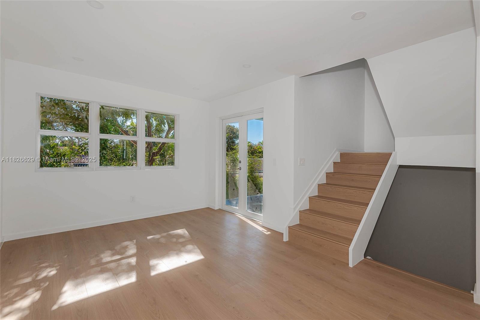 EVERGLADE LAND SALES CO - Residential