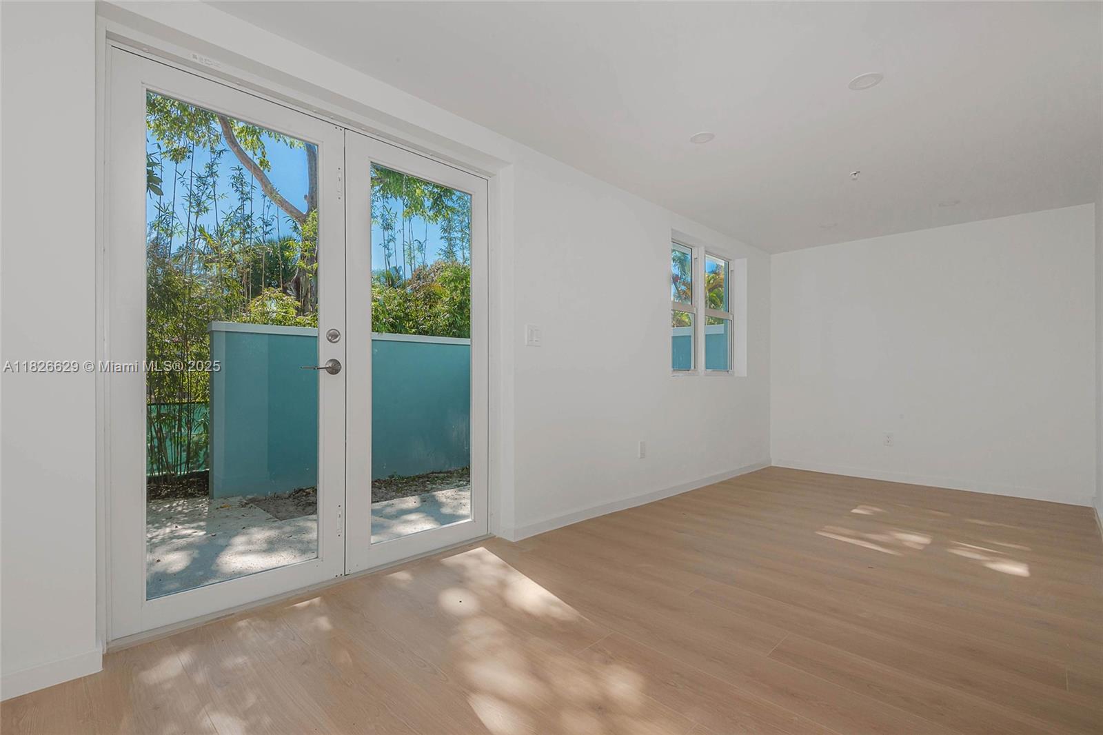 EVERGLADE LAND SALES CO - Residential