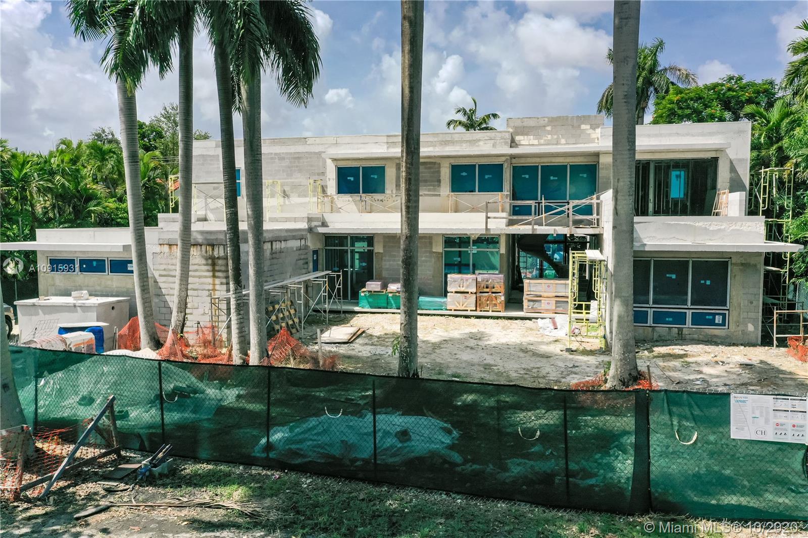 COCONUT GROVE MANOR - Residential