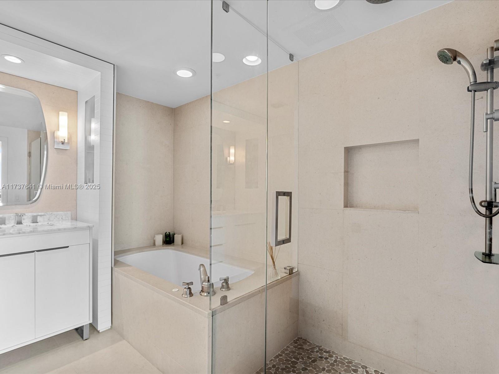NORTH CARILLON BEACH COND - Residential