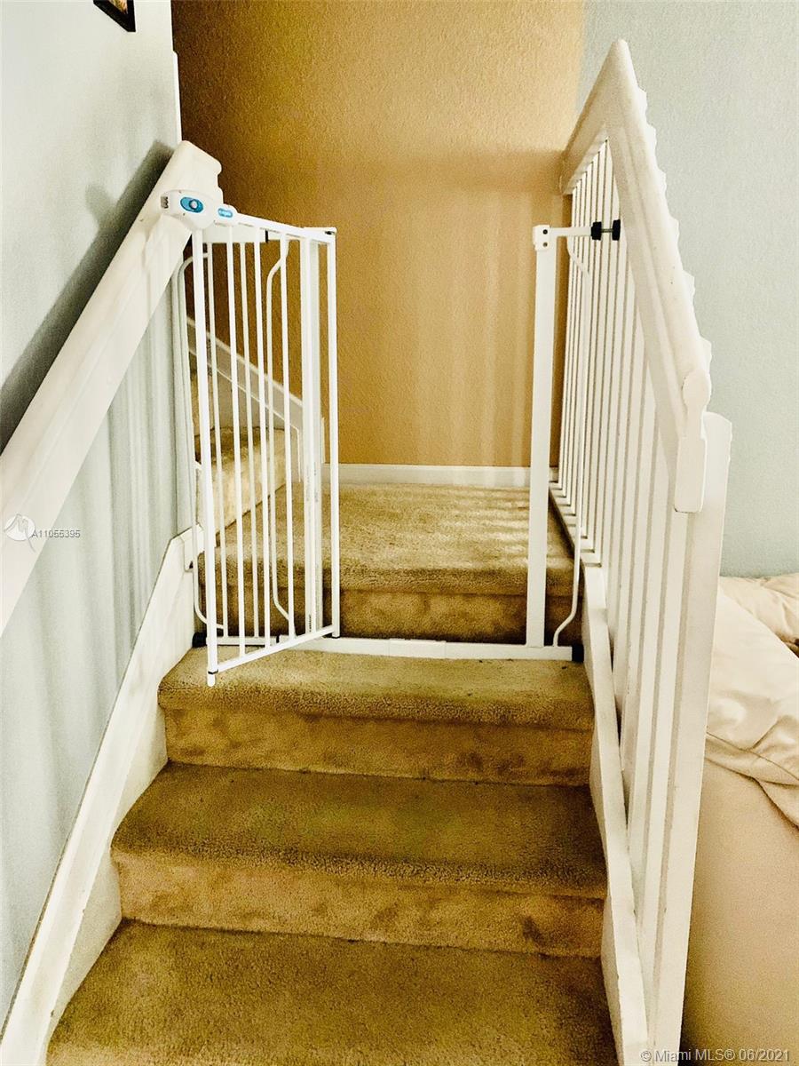 PORTOFINO VILLAS WEST - Residential