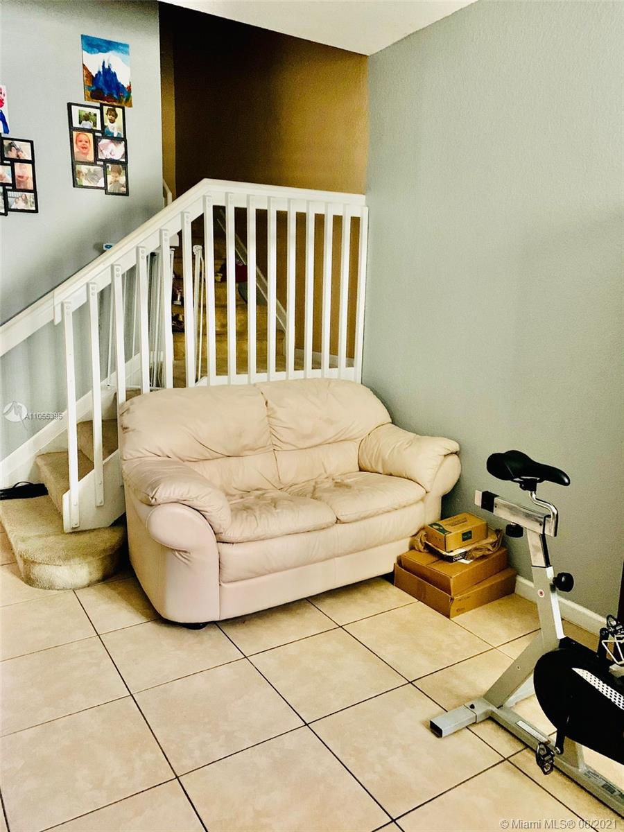 PORTOFINO VILLAS WEST - Residential