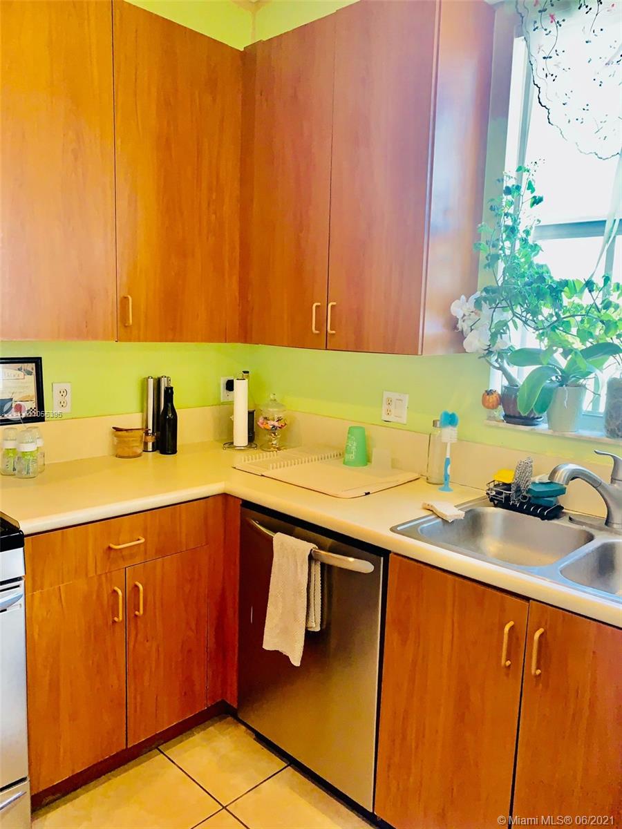 PORTOFINO VILLAS WEST - Residential