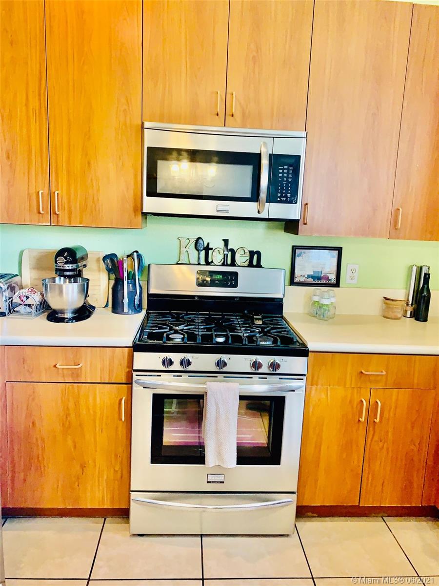 PORTOFINO VILLAS WEST - Residential