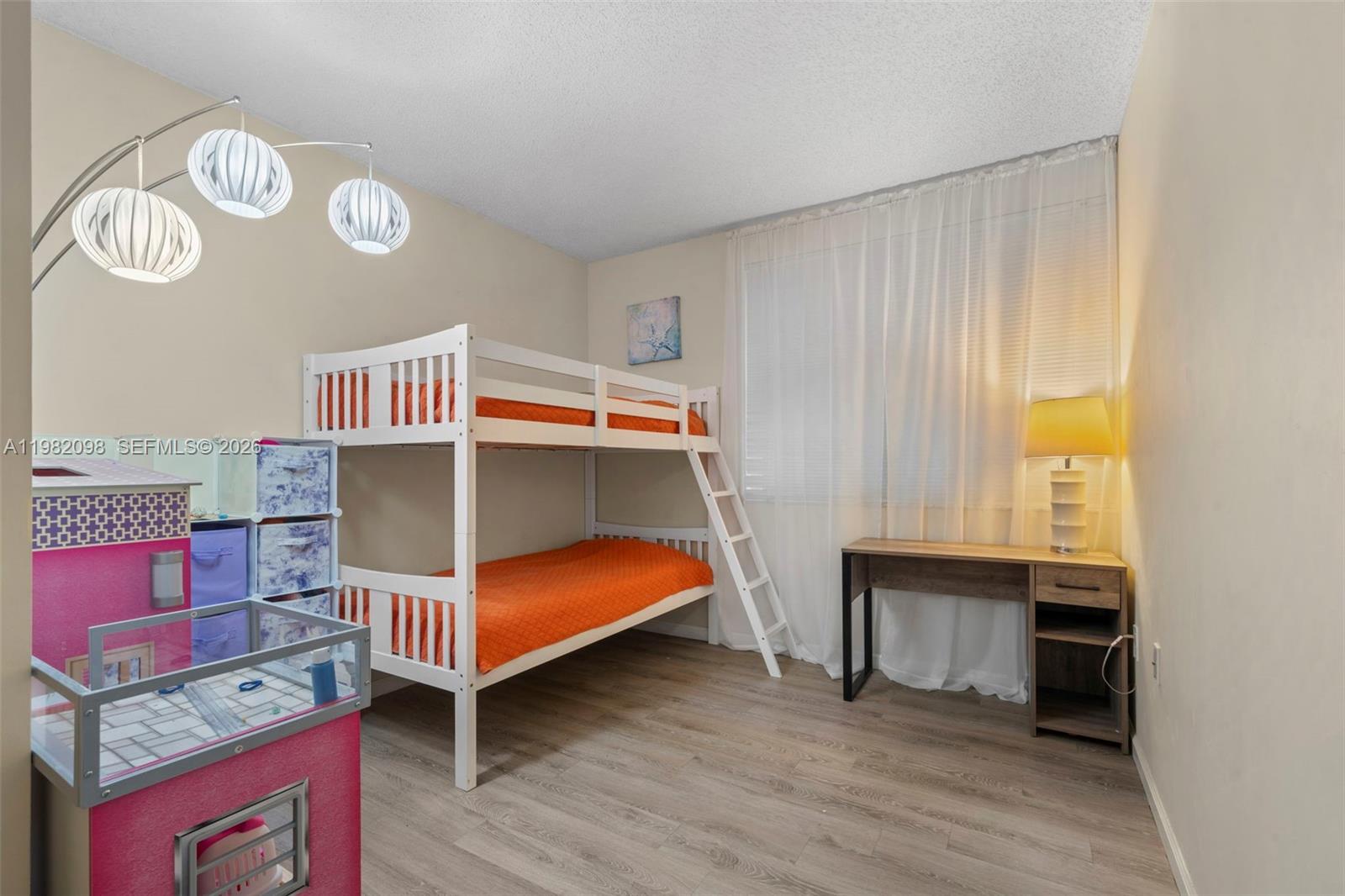 PORTO BELLAGIO CONDO - Residential