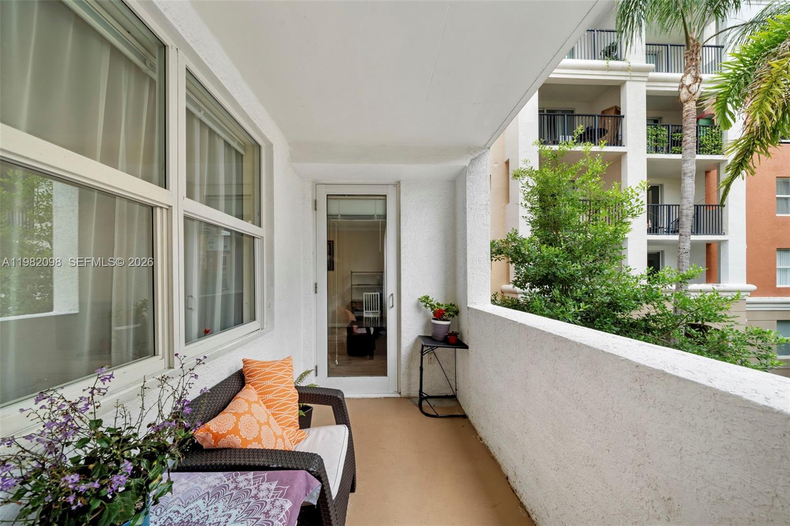 PORTO BELLAGIO CONDO - Residential