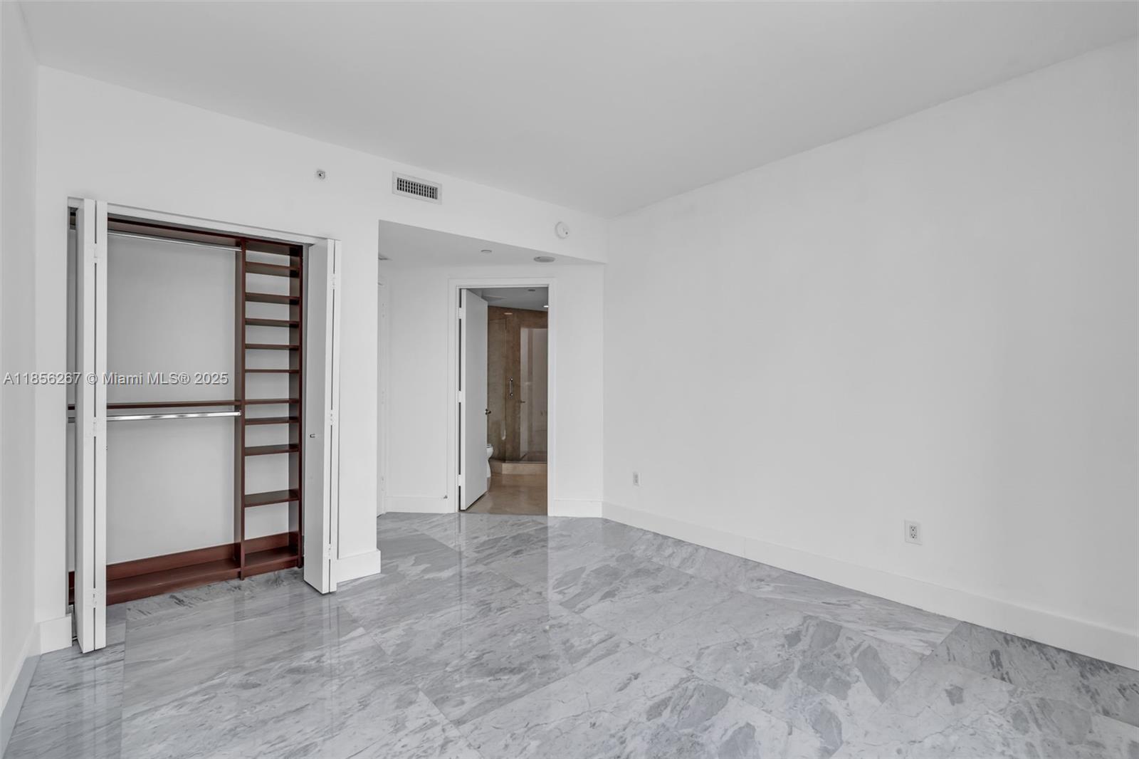 JADE RESIDENCES AT BRICKE - Residential