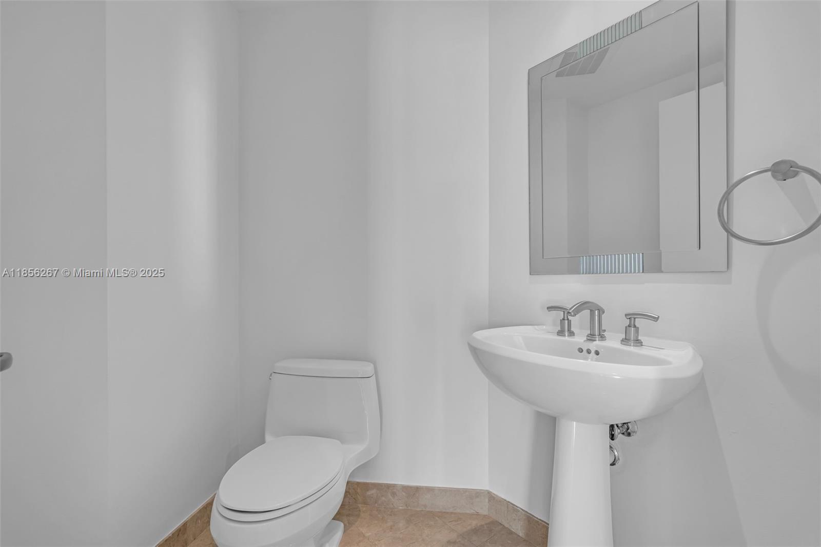 JADE RESIDENCES AT BRICKE - Residential