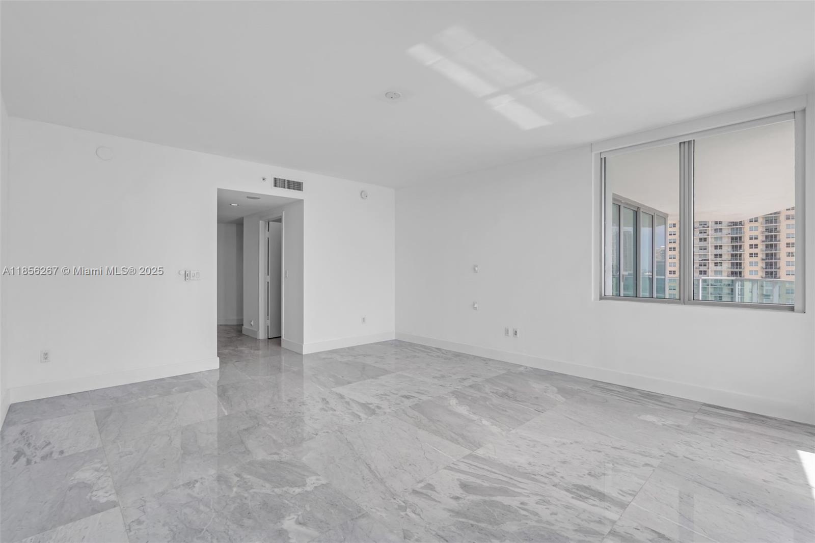 JADE RESIDENCES AT BRICKE - Residential