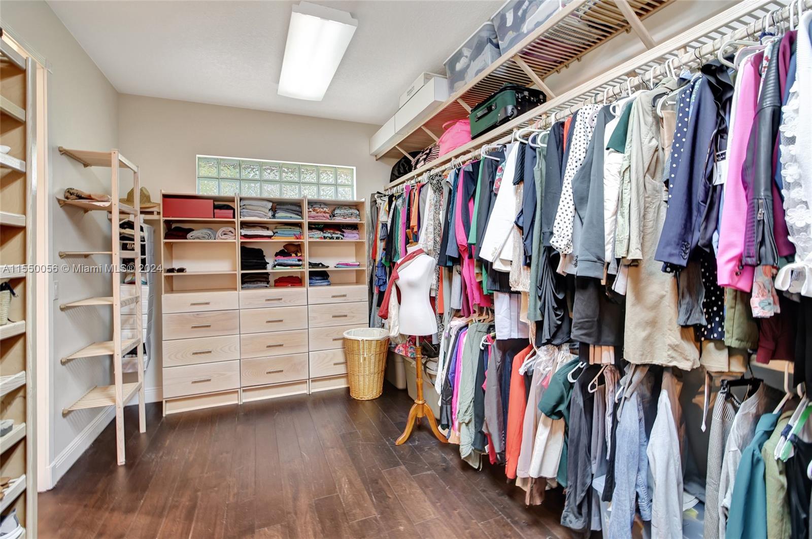 WINDMILL RANCH ESTATES - Residential