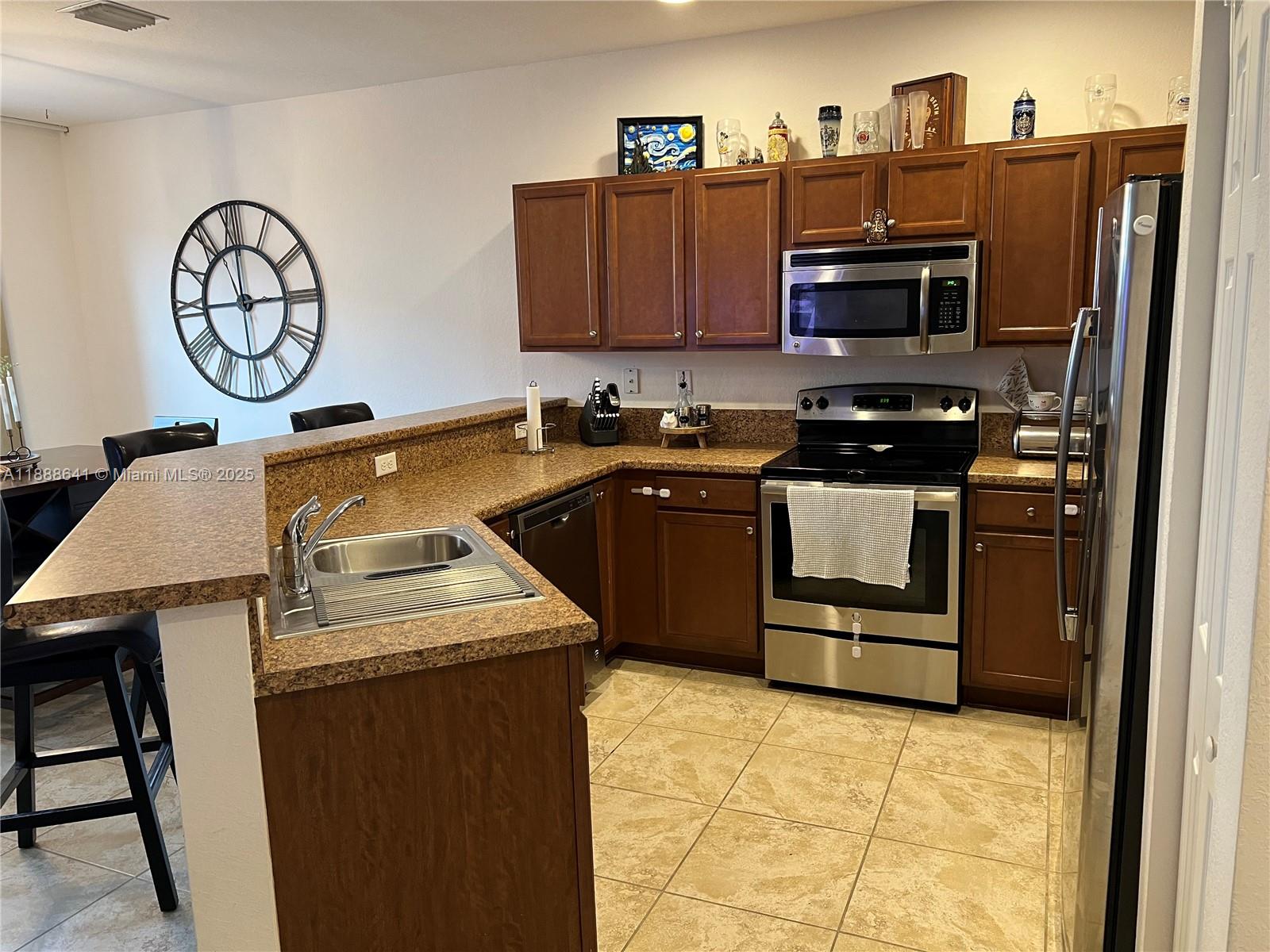 VENETIAN PARC WEST - Residential Lease