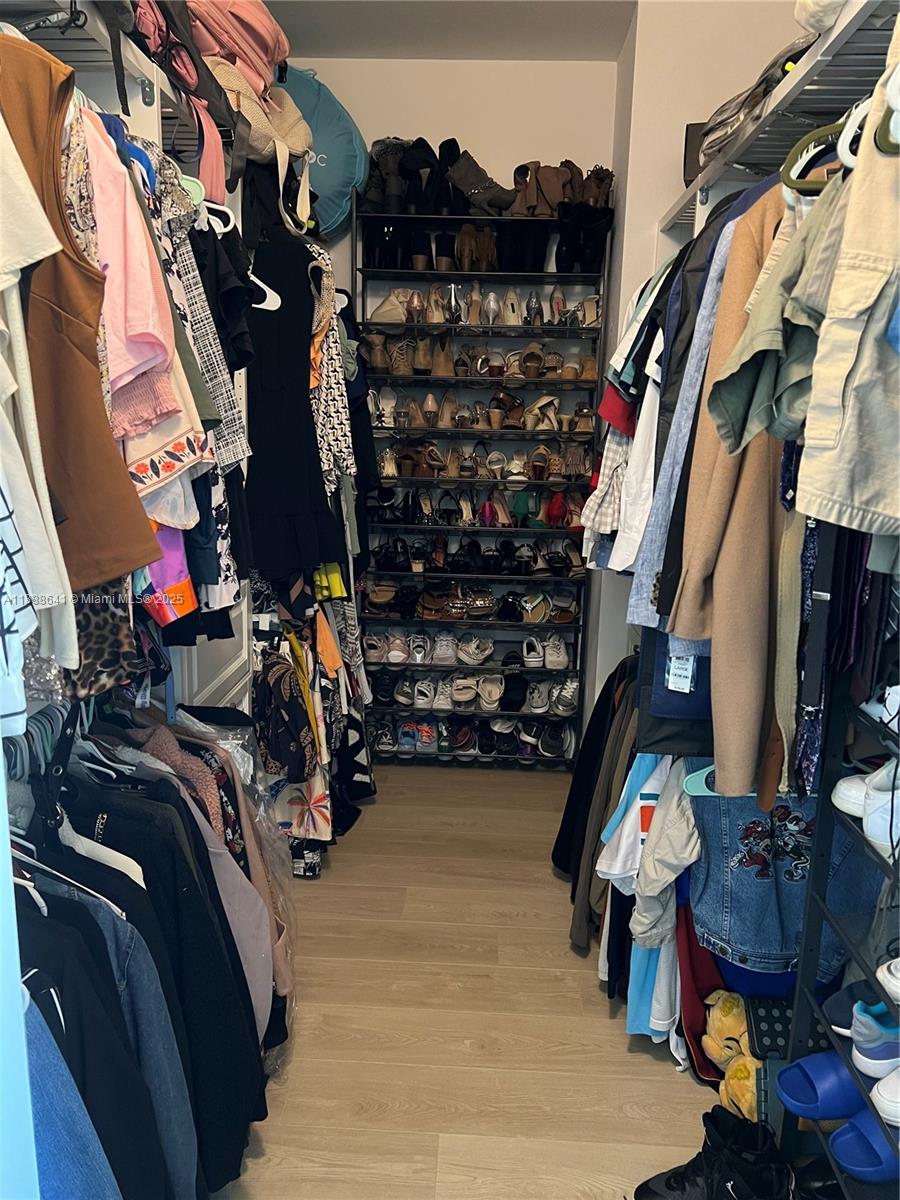 VENETIAN PARC WEST - Residential Lease