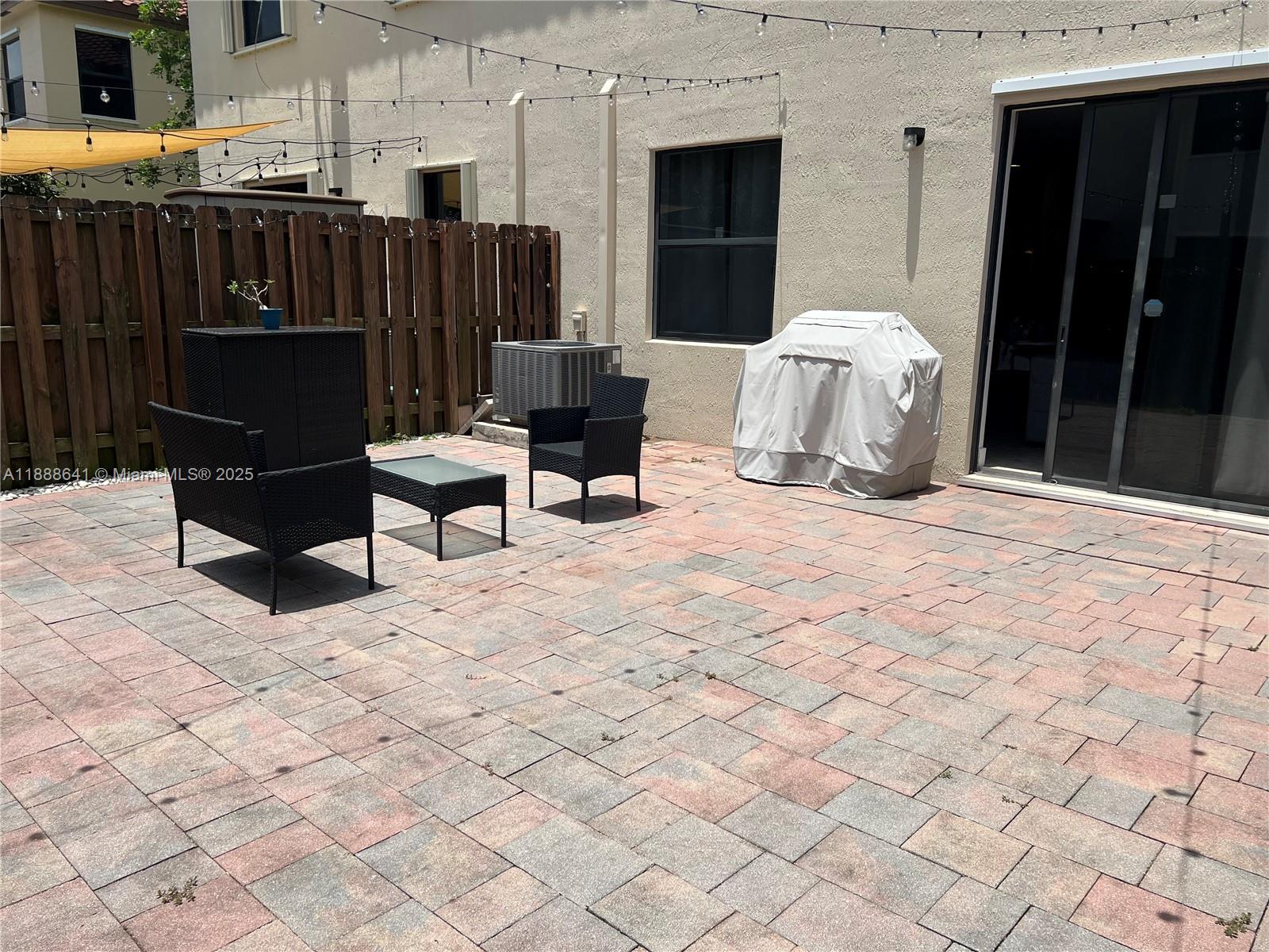 VENETIAN PARC WEST - Residential Lease