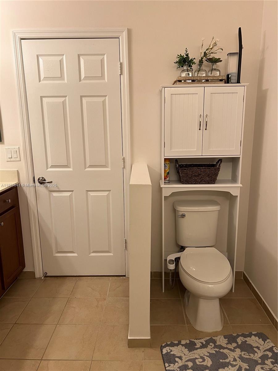 VENETIAN PARC WEST - Residential Lease