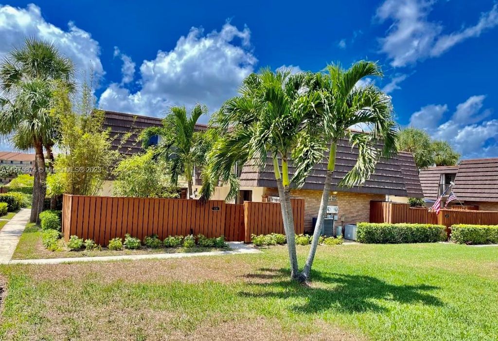 Photo of 1716 17th Ct, Jupiter, FL 33477 (MLS # A11375874)