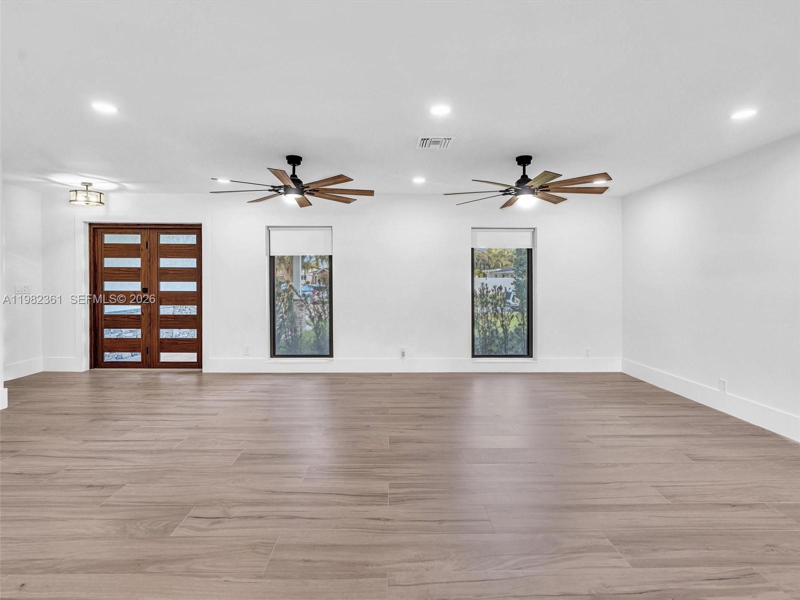 PEMBROKE LAKES SEC 5 - Residential