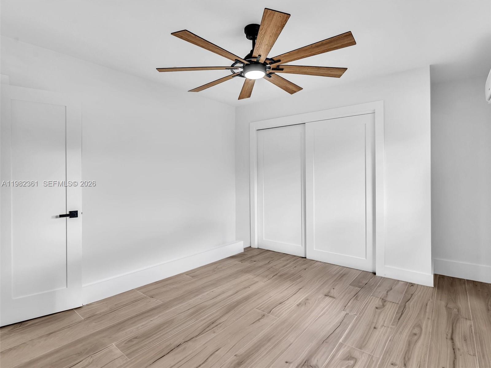 PEMBROKE LAKES SEC 5 - Residential