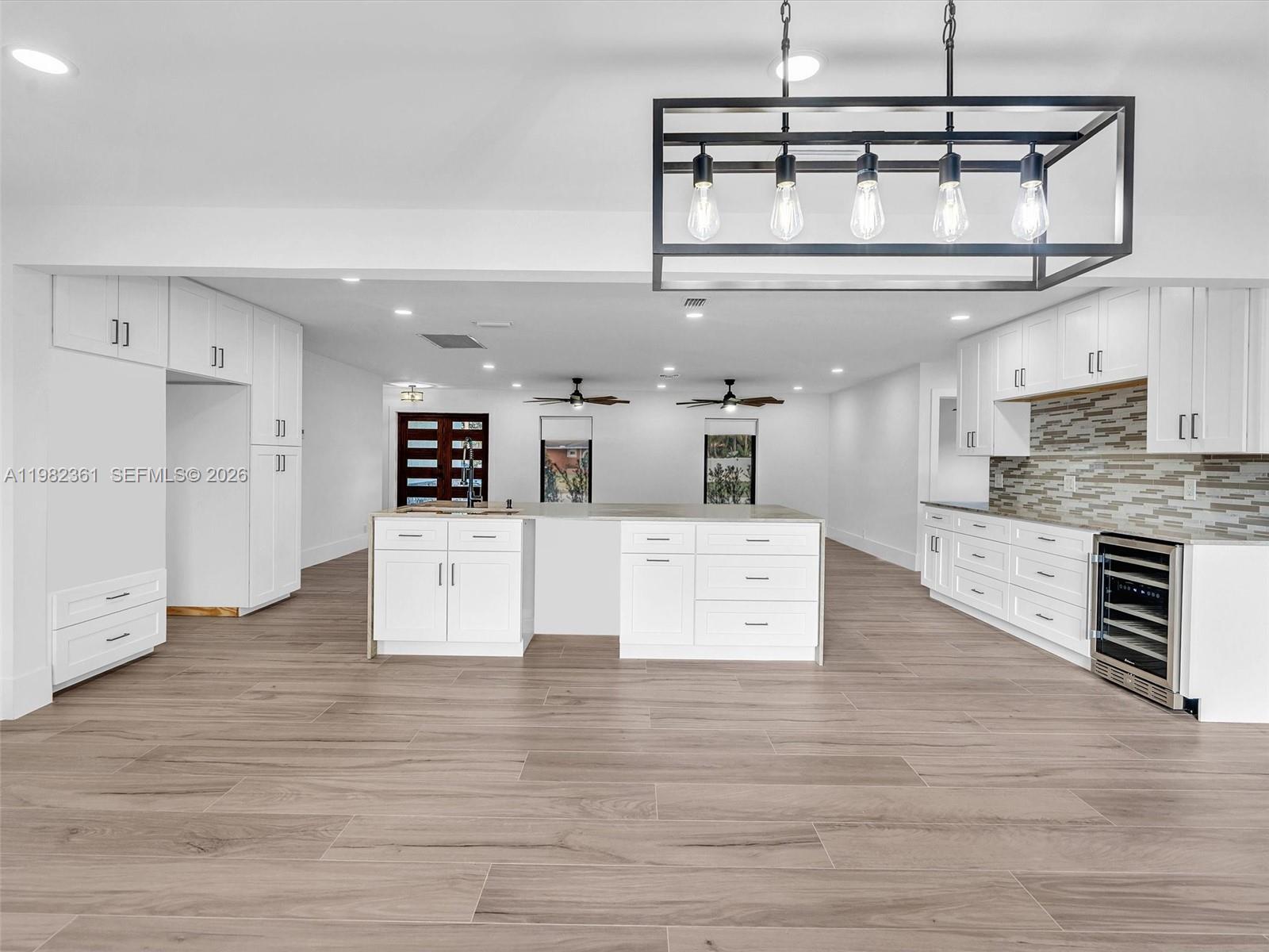 PEMBROKE LAKES SEC 5 - Residential