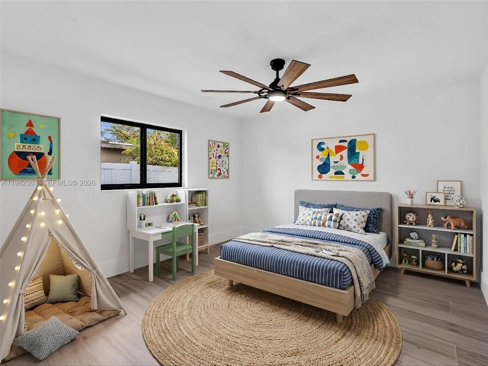 PEMBROKE LAKES SEC 5 - Residential