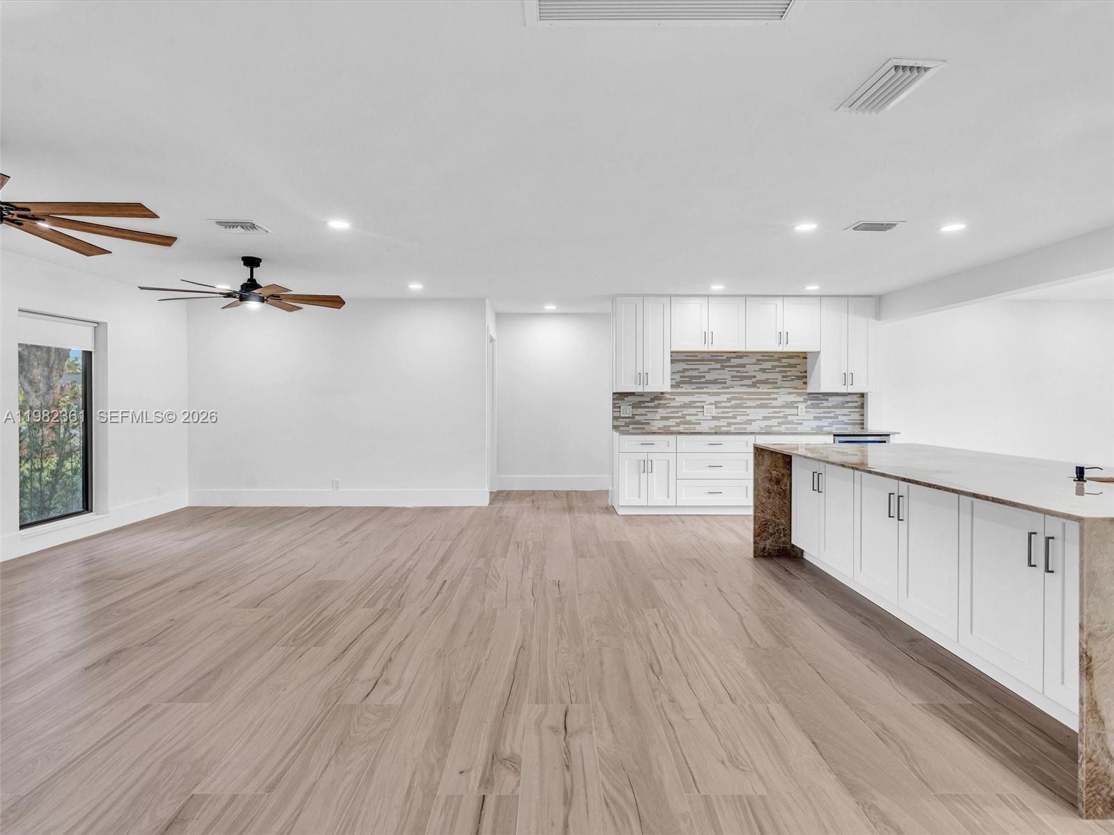 PEMBROKE LAKES SEC 5 - Residential