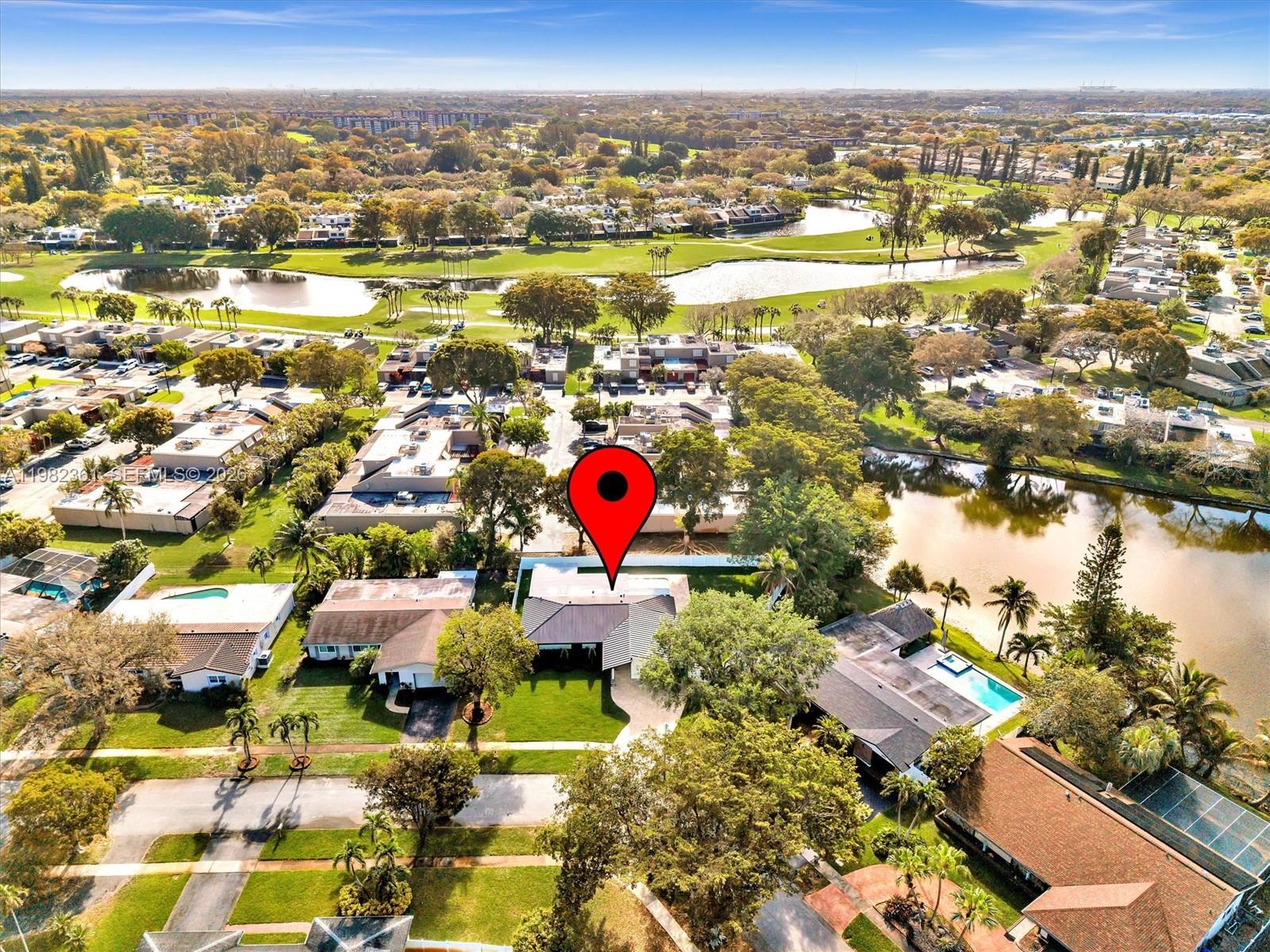 PEMBROKE LAKES SEC 5 - Residential