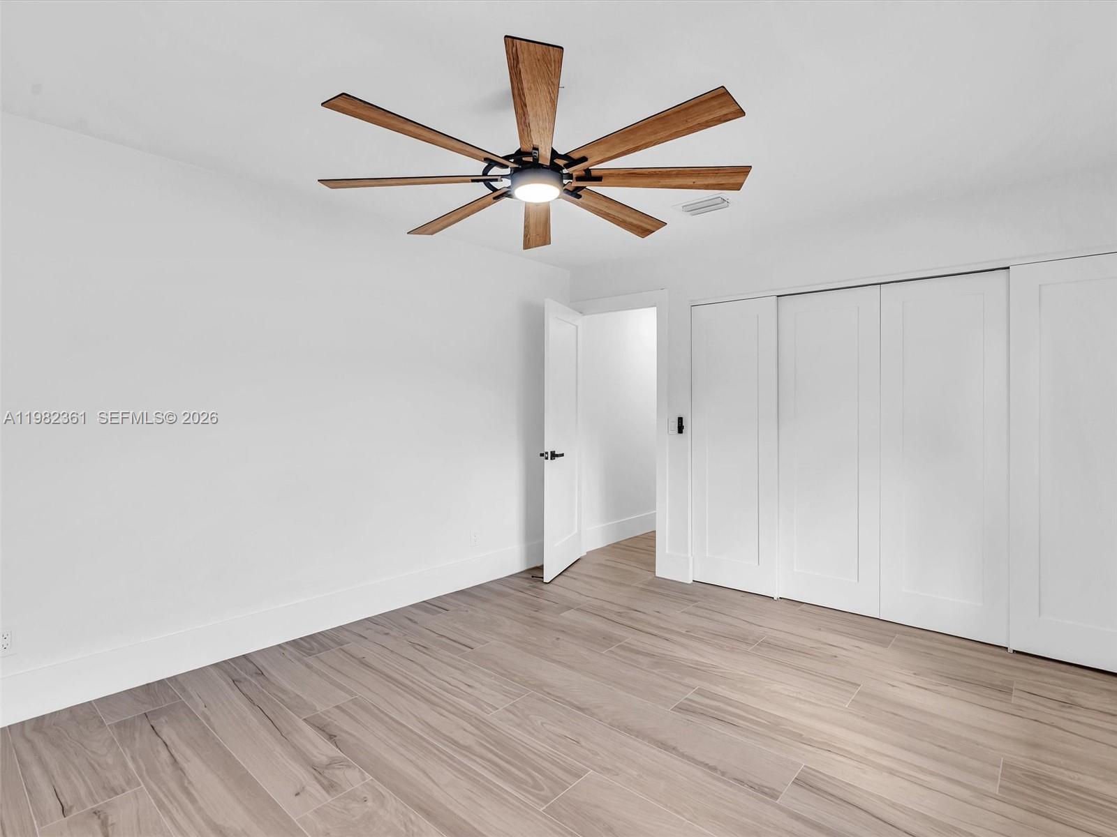 PEMBROKE LAKES SEC 5 - Residential