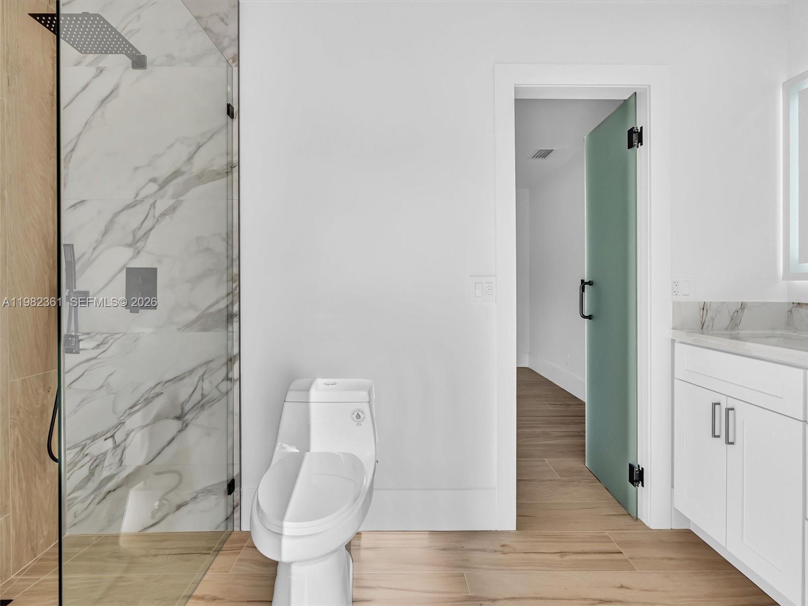 PEMBROKE LAKES SEC 5 - Residential