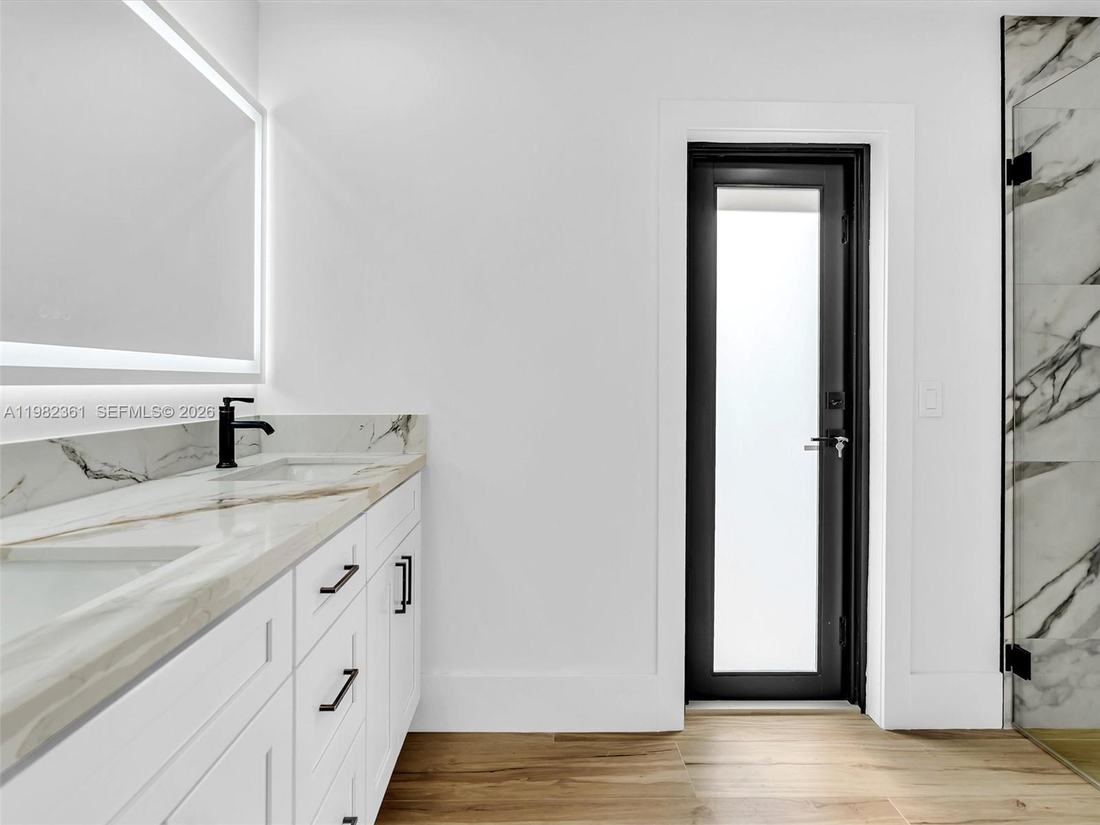 PEMBROKE LAKES SEC 5 - Residential