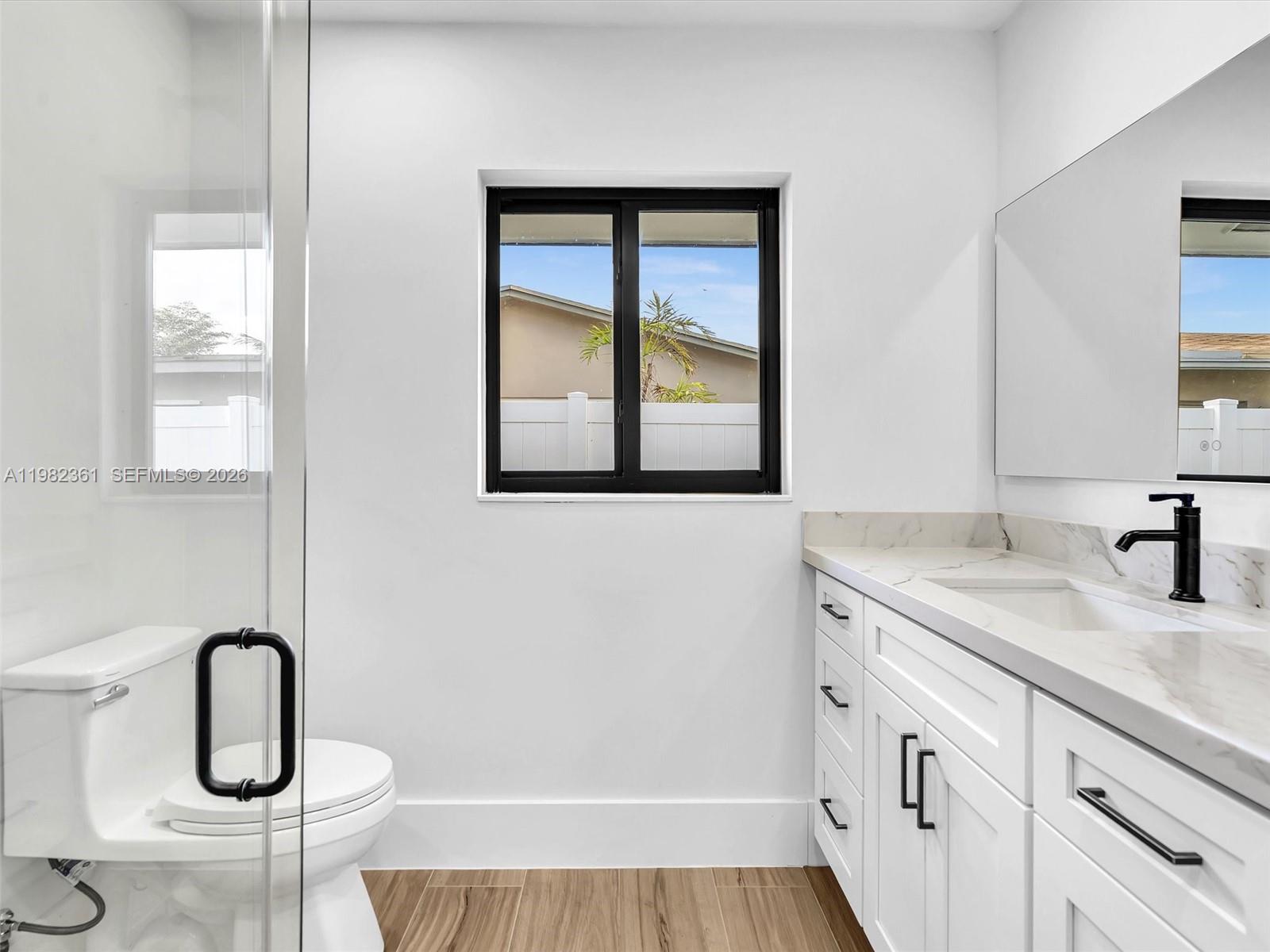 PEMBROKE LAKES SEC 5 - Residential