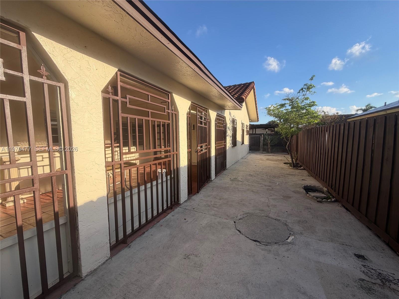 VISTA SUB 1ST ADDN - Residential