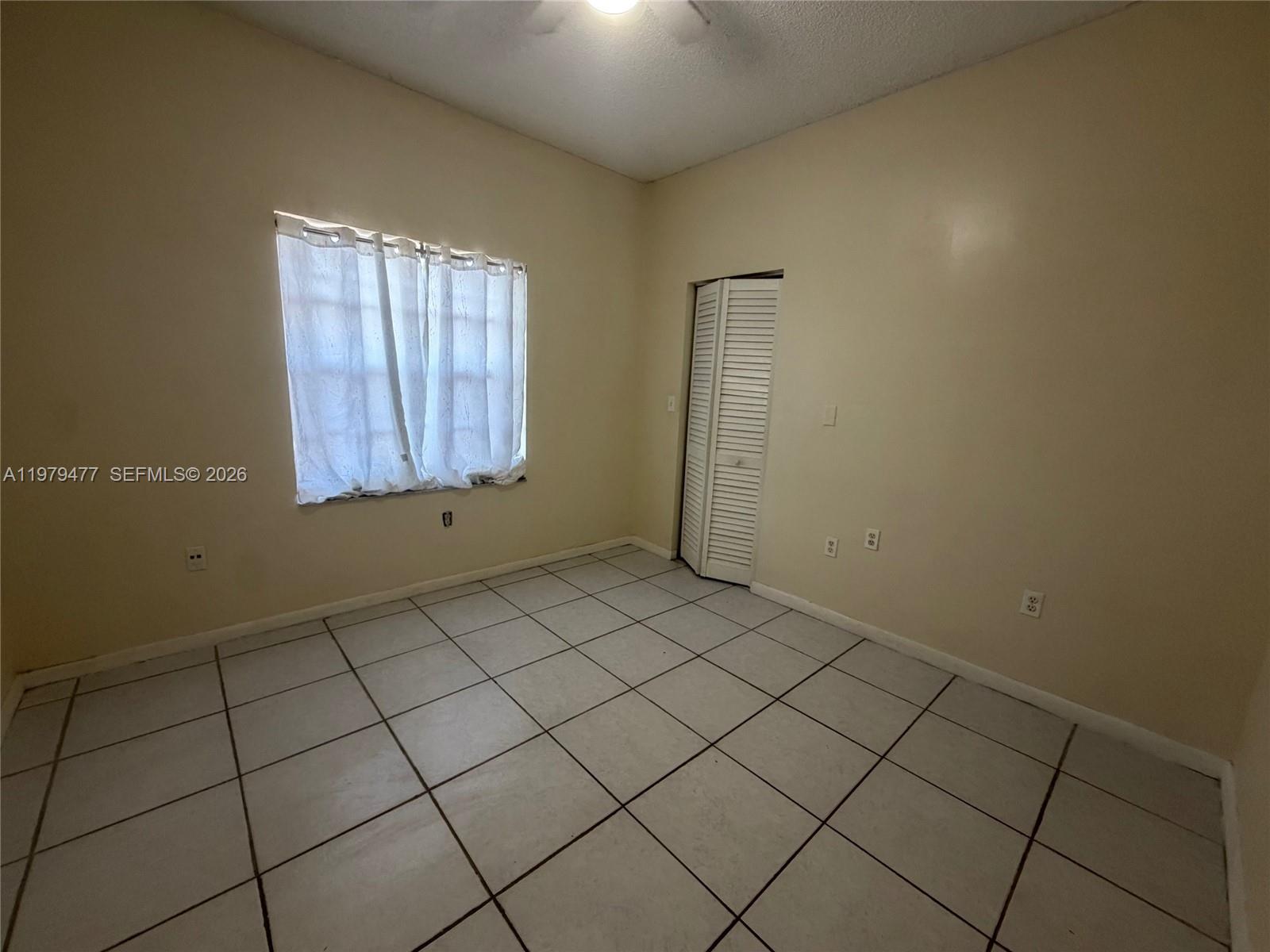 VISTA SUB 1ST ADDN - Residential