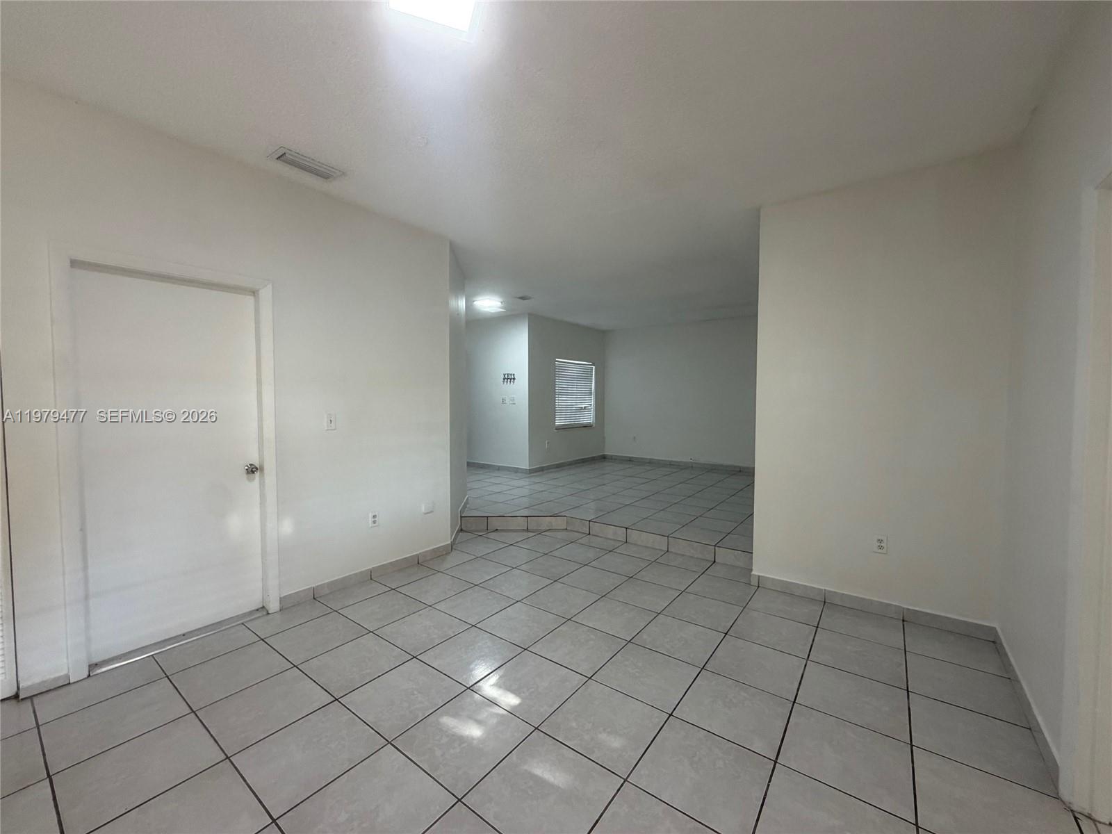 VISTA SUB 1ST ADDN - Residential